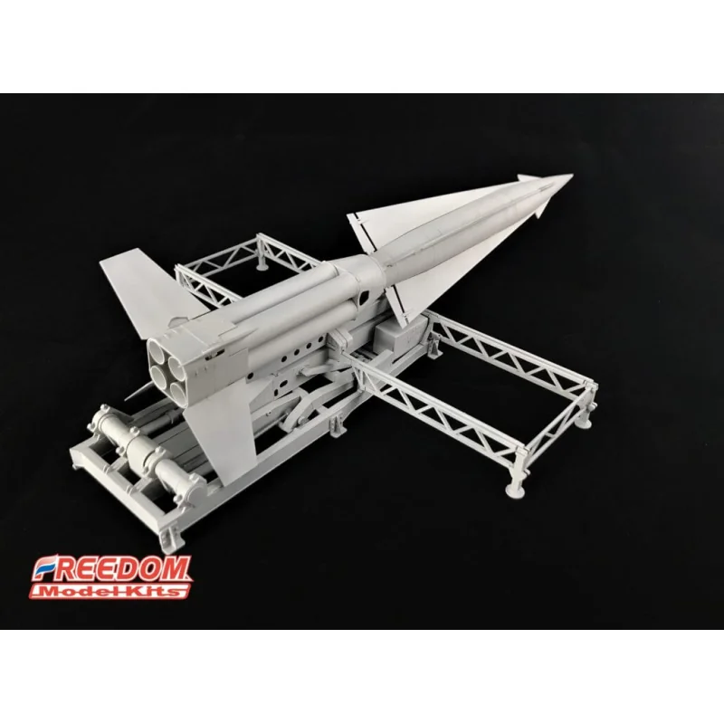 Maquette Freedom Model Kits 15106 MIM-14 NIKE HERCULES MISSILE