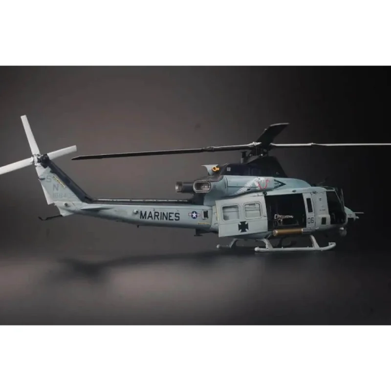 Maquette plastique d'hélicoptère UH-1Y VENOM