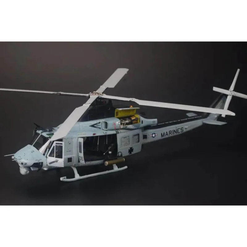 Maquette plastique d'hélicoptère UH-1Y VENOM