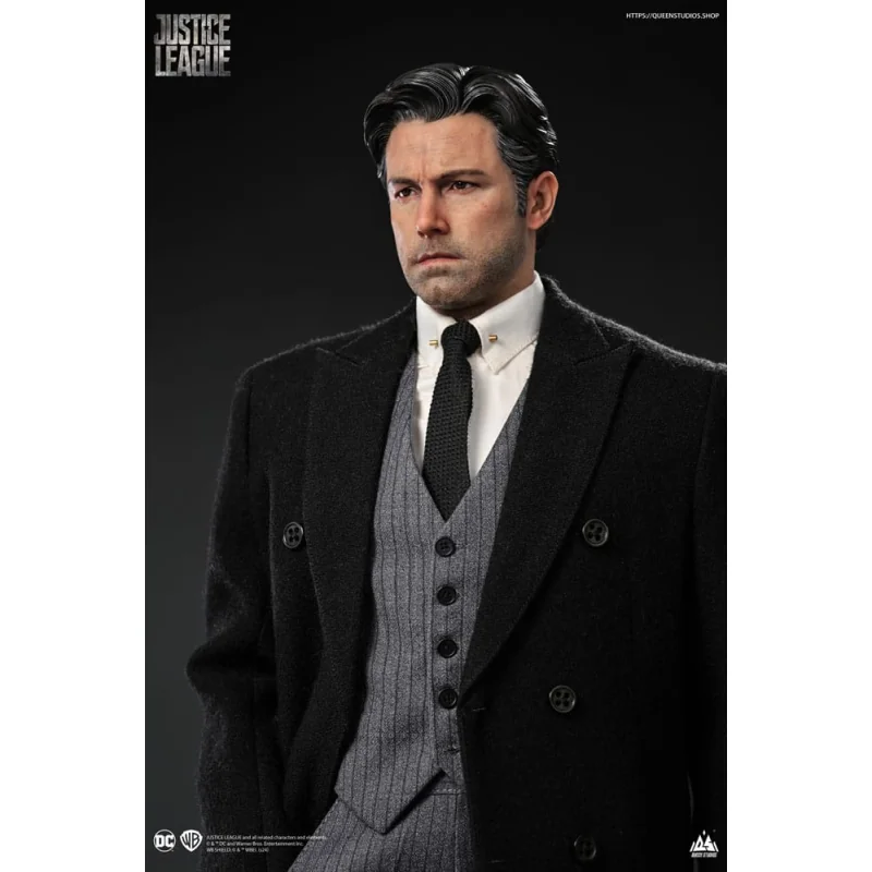 Justice League - statuette 1/4 Bruce Wayne (Ben Affleck)