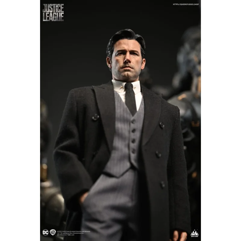 Justice League - statuette 1/4 Bruce Wayne (Ben Affleck)