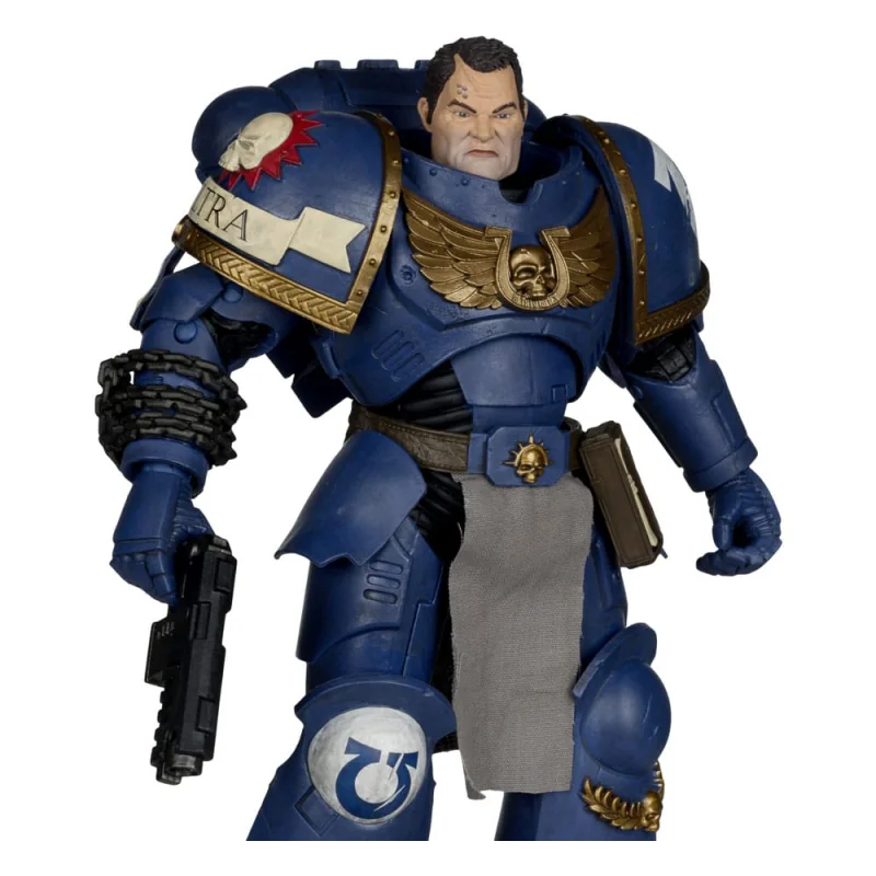 Warhammer 40,000 figurine Ultramarines: Lieutenant Titus 18 cm