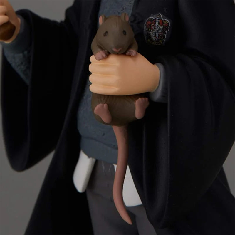 Harry Potter figurine Q Posket Ron Weasley with Scabbers 14 cm