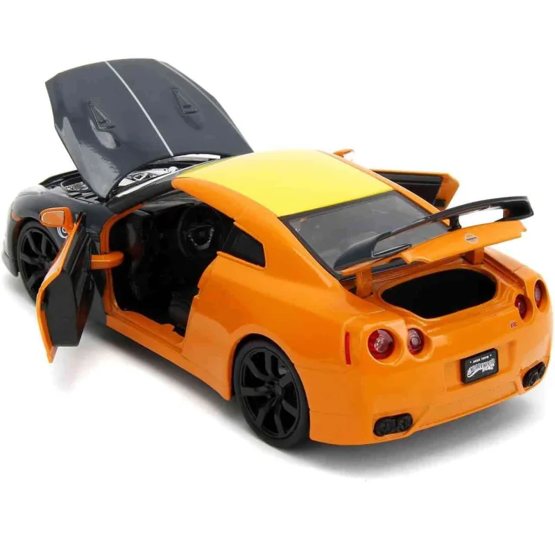 NARUTO - Naruto & 2009 Nissan GT-R (R35) - 1:24