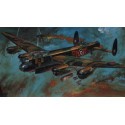 Avro Lancaster B.Mk.I/III. Contient une verrière pré-peinte.