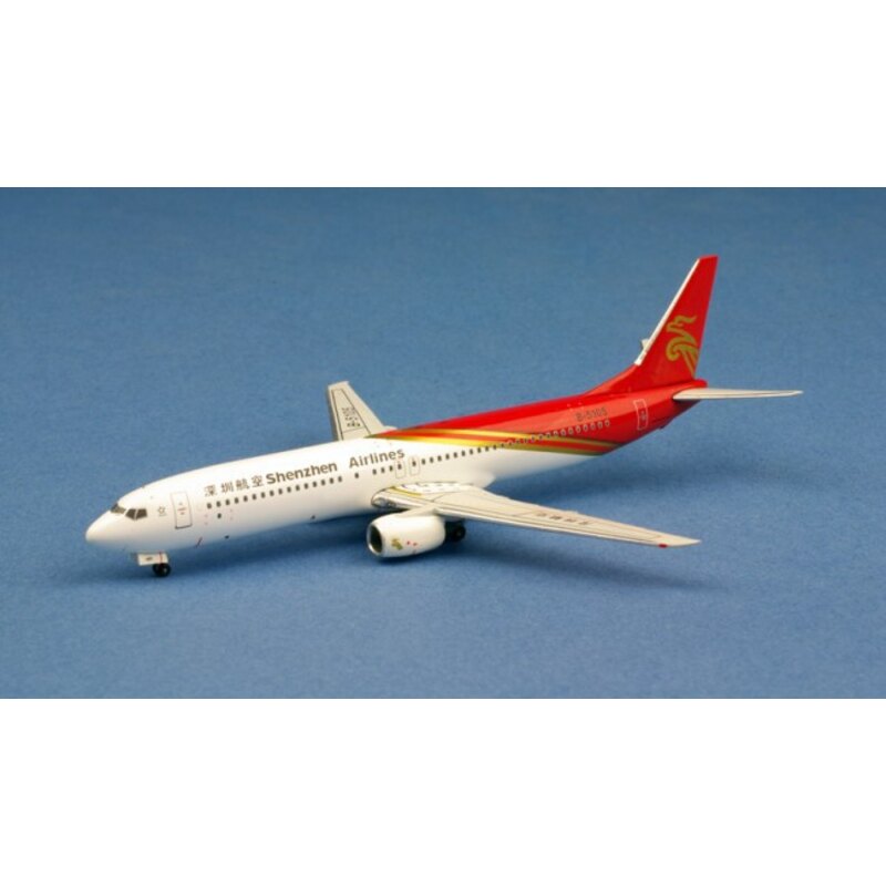 Shenzhen Airlines Boeing 737-97L B-5105