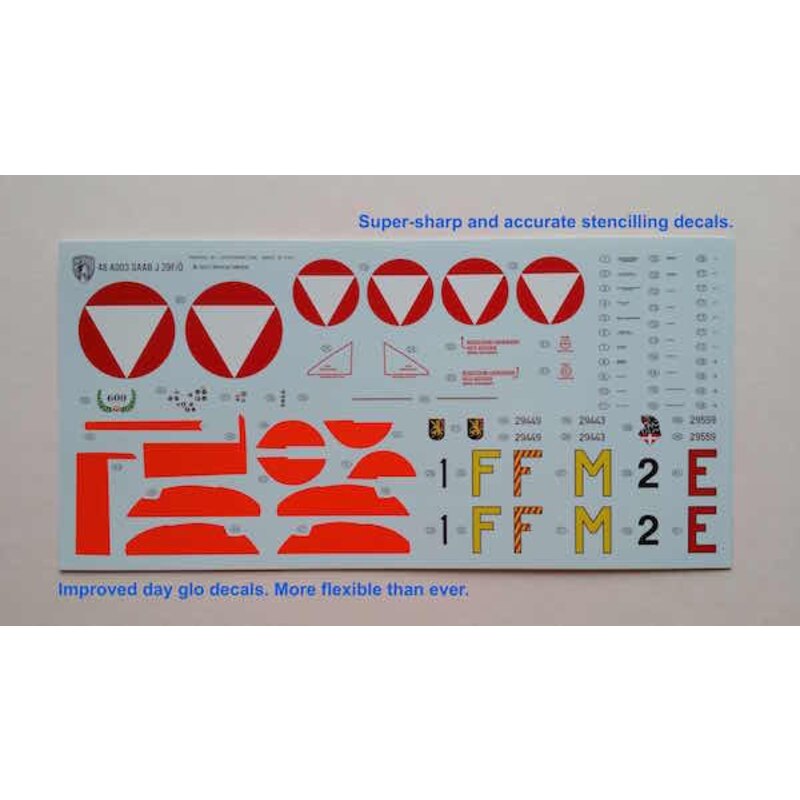 Autrichiens, moulées par injection plastique kit incl PE pièces SAAB J-29F 'Tunnan' & décalcomanies Cartograf